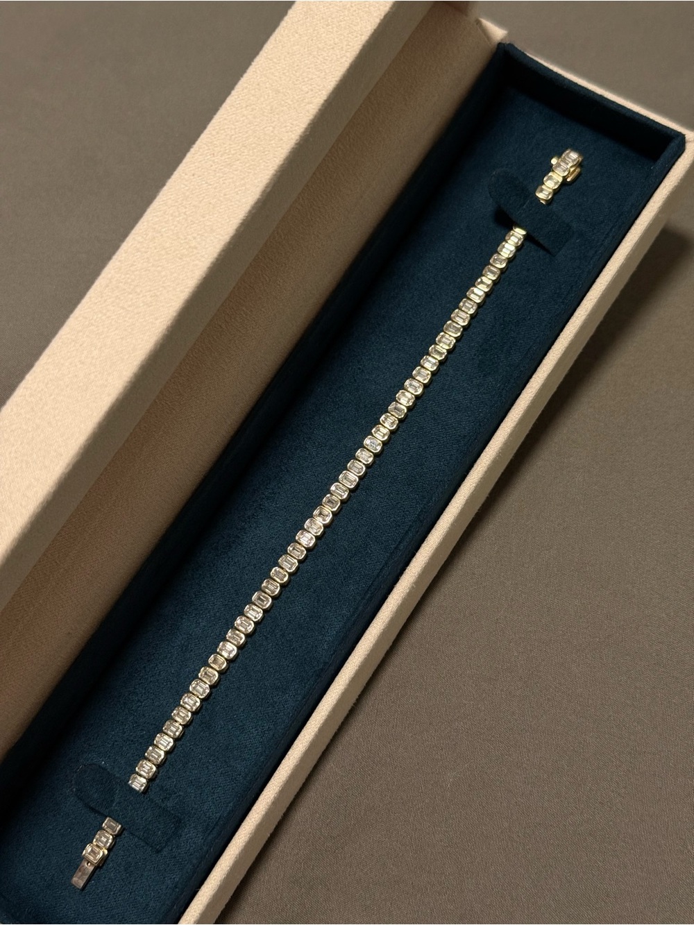 Kinn Studio 6 Carat Venus Bezel Tennis Bracelet